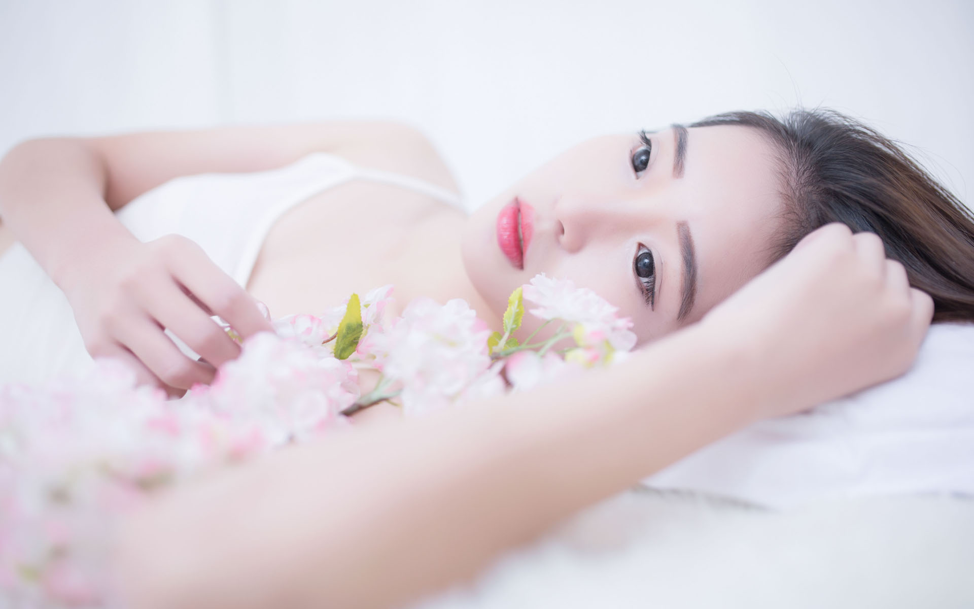 免费在线观看国产精品日韩无码高清视频不卡一区|亚洲不卡av影院在线|在线观看午夜福利视频_国产美女主播av一区二区|在线免费看a爱片|人妻中文字幕精品系列|青青草原国产av|AI与人类关系探索：人类能信任AI的“三观”吗？